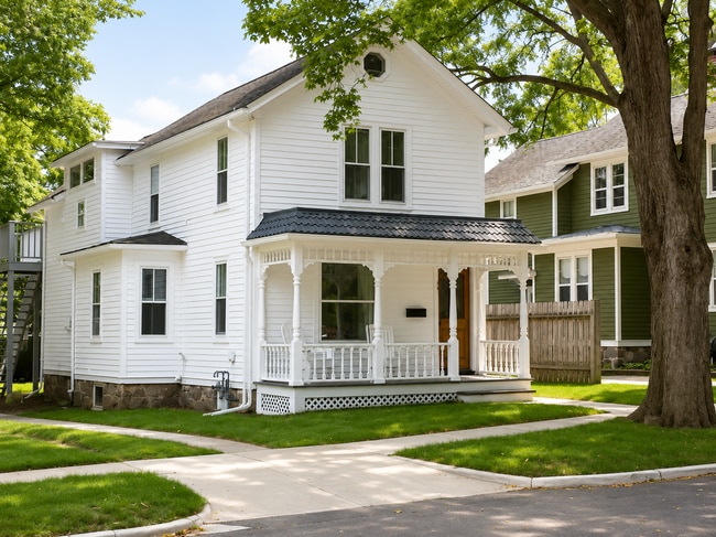Building Photo - 525 6th Street