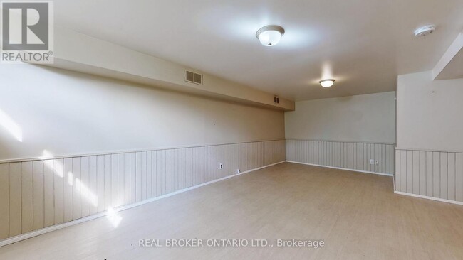 Building Photo - 351 Taylor Mills Dr N