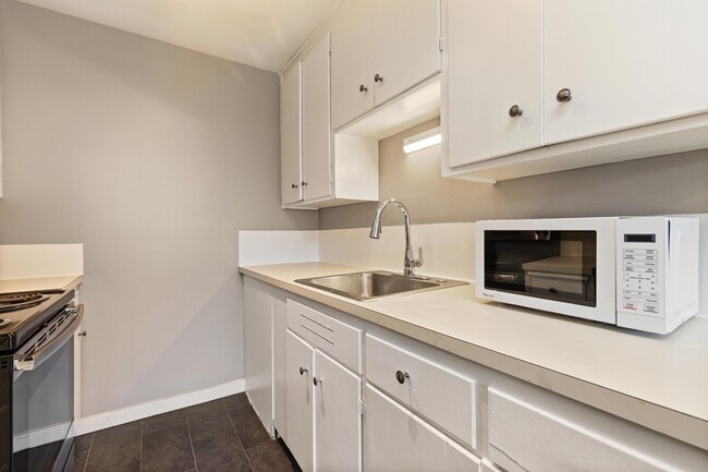 Building Photo - Rucker Court Apartments