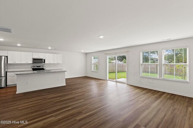 Foto del edificio - 3087 Day Dream Ln