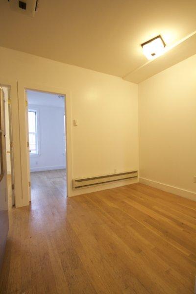 Primary Photo - 1078 DeKalb Ave