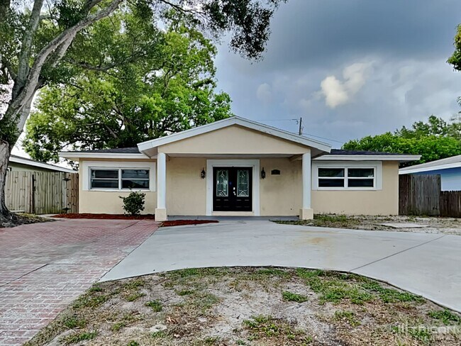 Foto del edificio - 6953 41st Terrace N Saint Petersburg FL