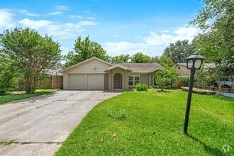 Building Photo - 11307 Langdon Ln