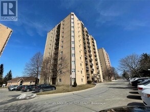 Building Photo - 858-858 Commissioners Rd E