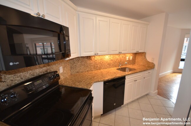 Foto del edificio - 28 Exeter St