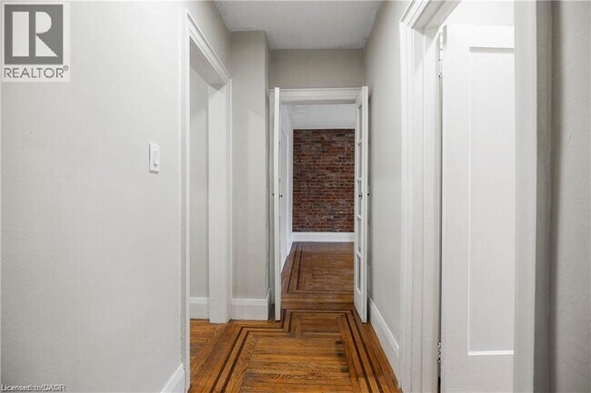 Photo du bâtiment - 316 Aberdeen Ave