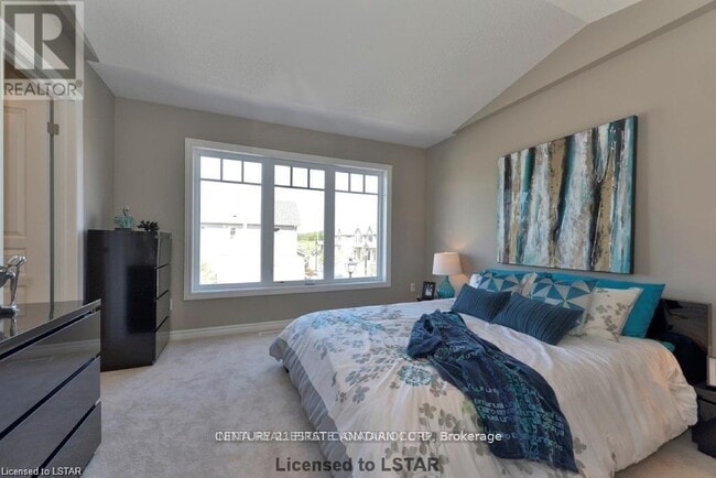 Photo du bâtiment - 786 Cedarpark Way