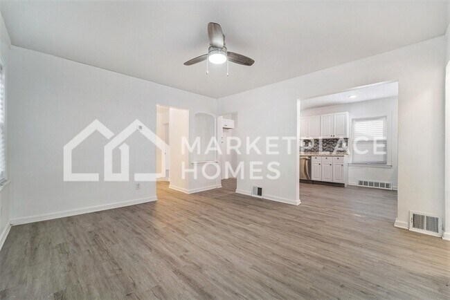 Foto del edificio - 9562 Longacre St