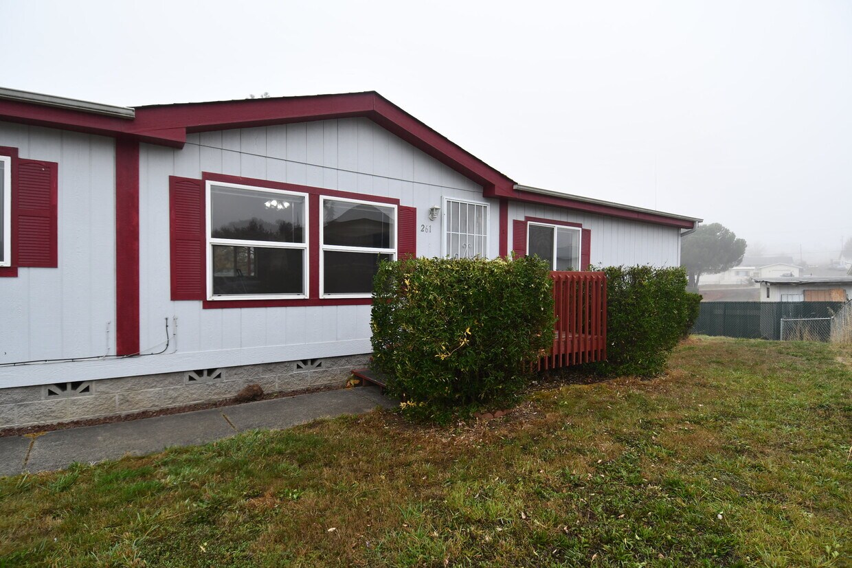 Foto principal - 261 Bobwhite St