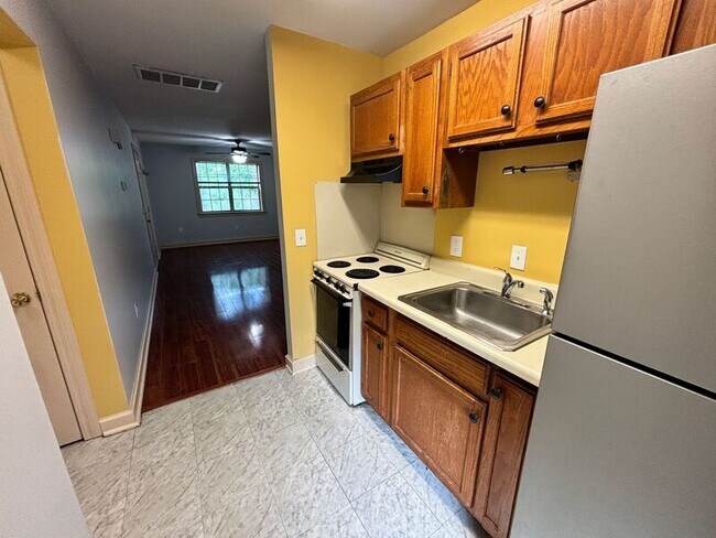 Foto del edificio - 810 Madison St