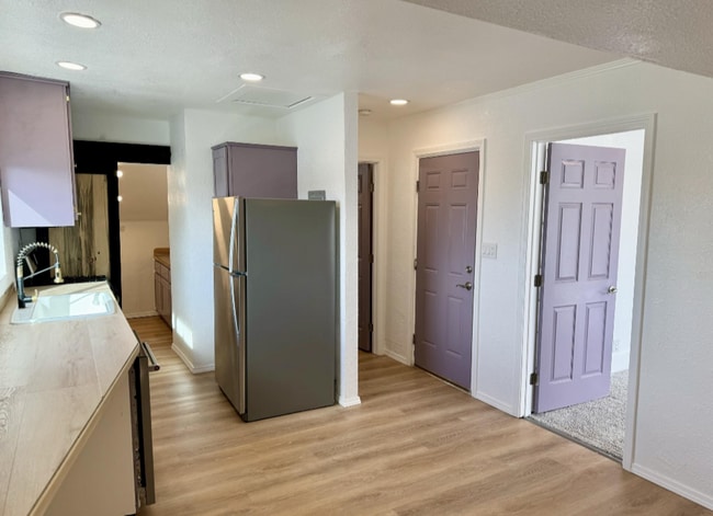 Building Photo - "Cozy 1-Bedroom Retreat in Prime Nampa Loc...