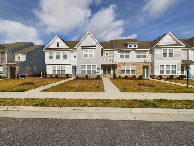 Building Photo - 6127 Buntline Ln