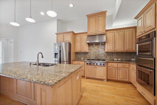 Foto del edificio - 95 N Mews Wood Ct