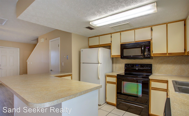 Building Photo - 2 br, 2.5 bath House - 148 Abbie Lane