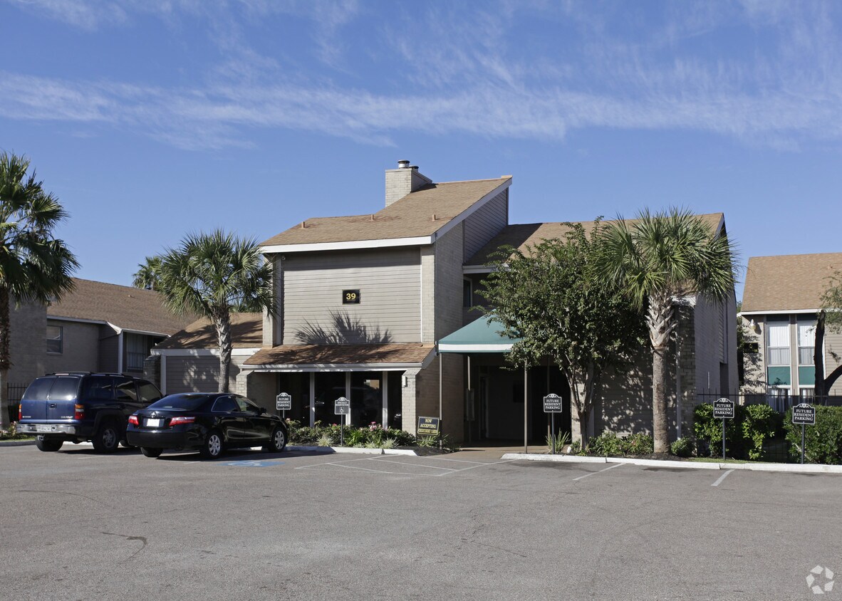 The Falls at Beechnut Rentals - Houston, TX | Apartments.com The Falls at Beechnut Rentals - Houston, TX | Apartments.com