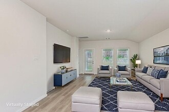 Building Photo - 1940 Velvet Oak Ln