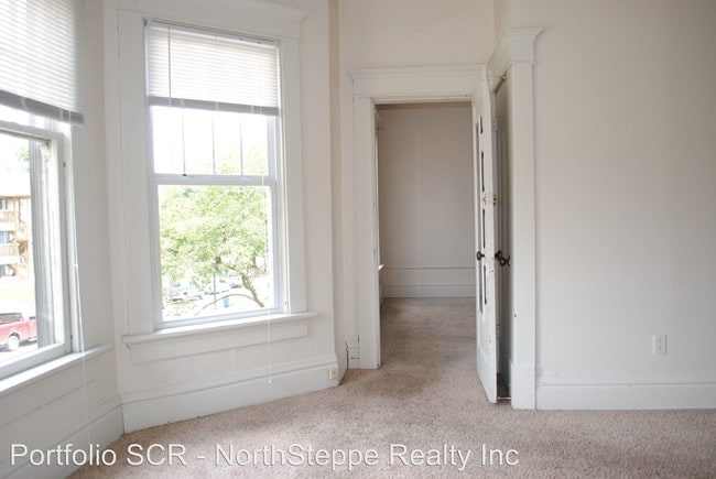 Building Photo - 41 E 17th Ave