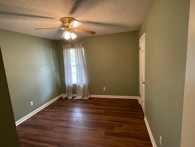 Building Photo - 12411 Sherri Marie Dr
