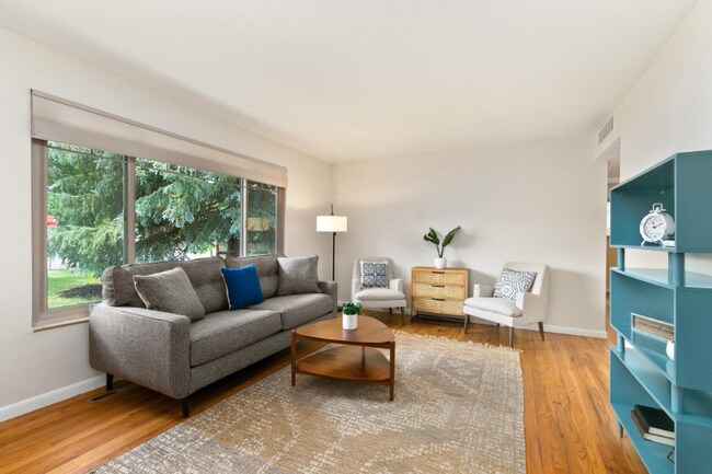 Foto del edificio - 2228 Clearview Ave