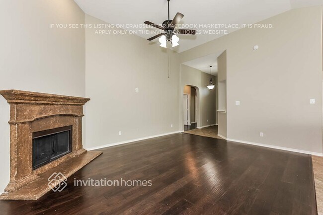 Foto del edificio - 1213 Glen Ct