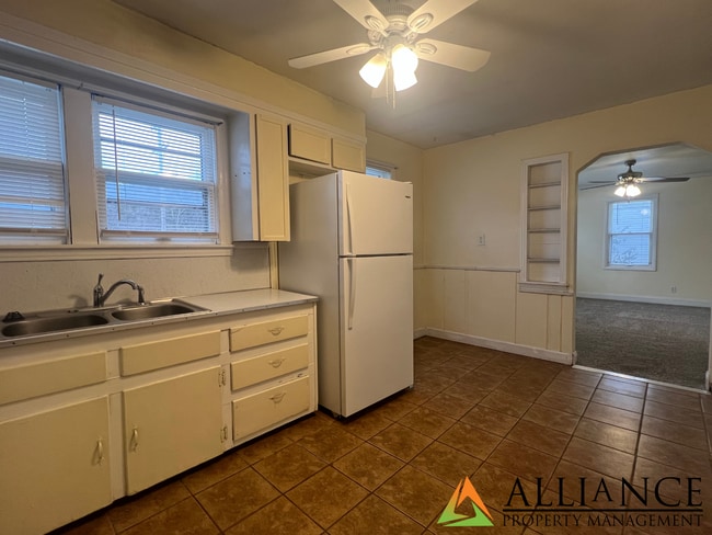 Foto del edificio - Cozy Home with Easy Access to Ft. Riley Blvd!