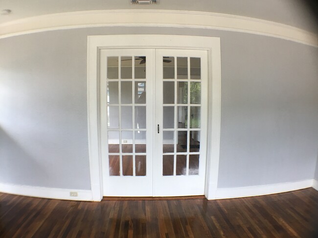 Front Living Room toward bedroom - 1330 Fairmount Ave