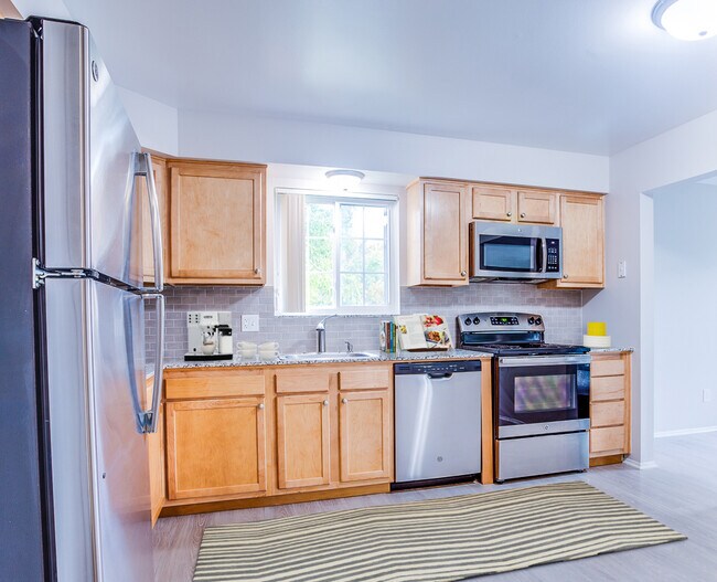 Lancaster Hills Apartments in Southfield, MI