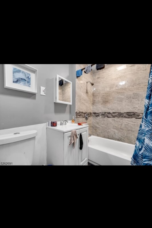 Building Photo - 8 Edmonds Pl