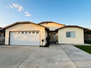 Building Photo - 211 W 13th Ave