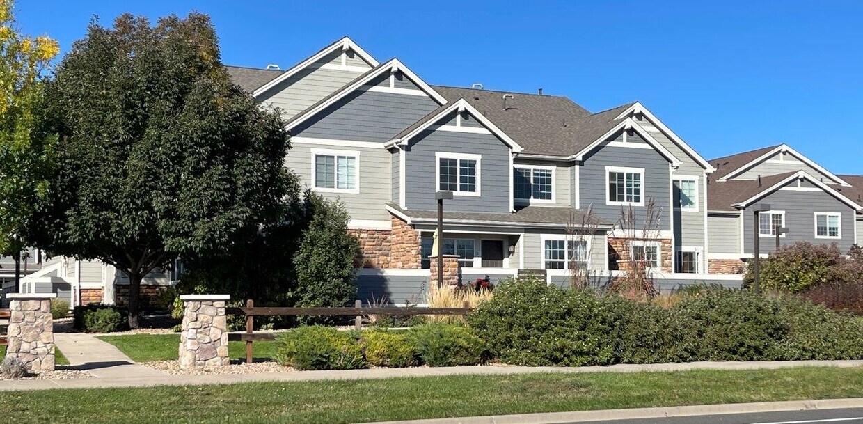 Primary Photo - 14300 Waterside Ln