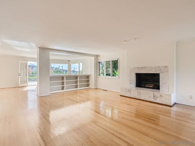 Building Photo - 1211 W Muirlands Dr