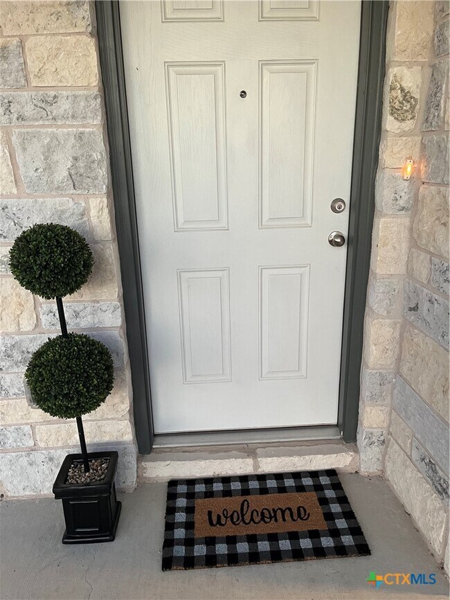 Building Photo - 124 Rollingwood Dr