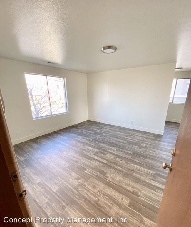 Building Photo - 2295 S 200 E
