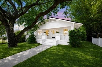Building Photo - 902 W Columbus Dr