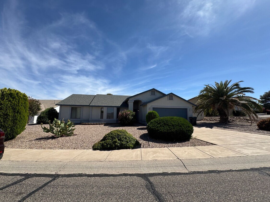 Primary Photo - 3BR/2BA/2CG, 1855 sq.ft. rental in Sierra ...