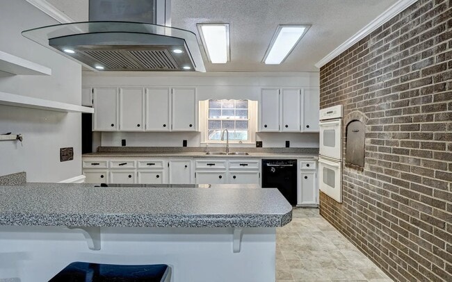 Foto del edificio - 102 Bretonshire Rd