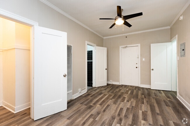 Building Photo - Cherokee Villas