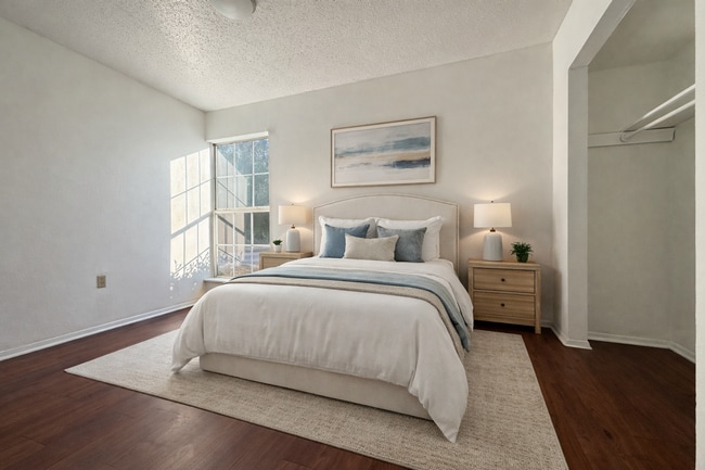 Building Photo - Bellwood Haven Apartment Community