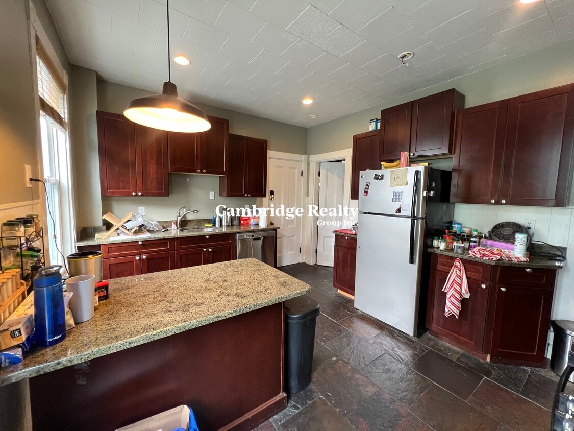 Primary Photo - 257 Washington St