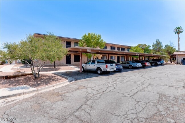 Building Photo - 625 S Royal Crest Cir