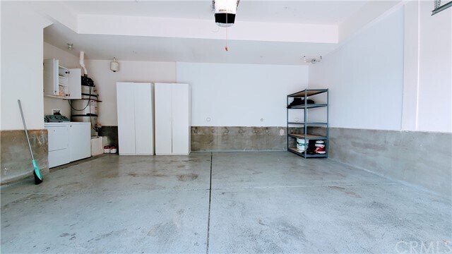 Building Photo - 1303 Abelia