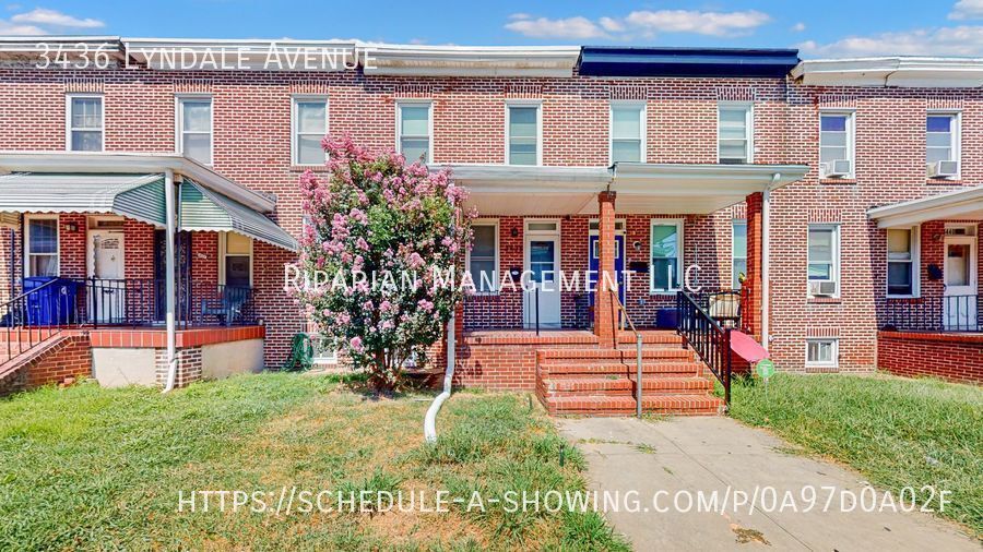Foto principal - Fully Renovated & Fenced Backyard!