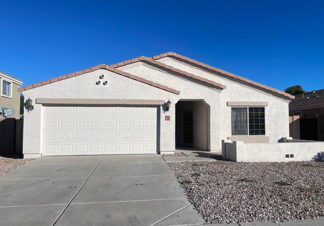 Foto del edificio - Charming 4 bed 2 bath home in the Ghost Ranch Communtity