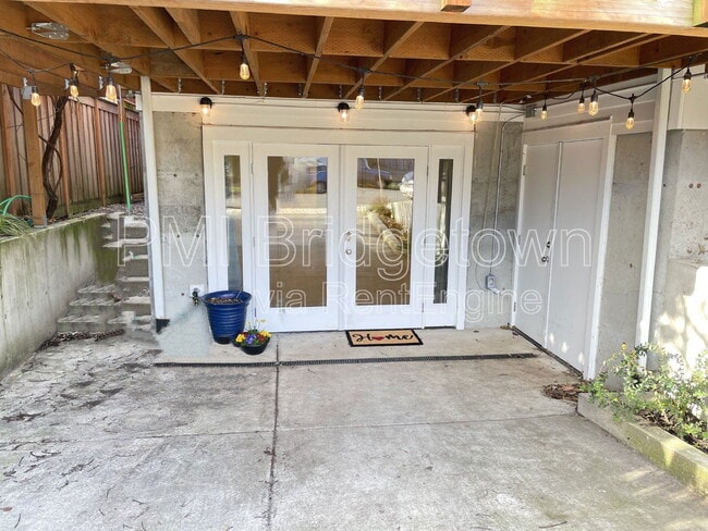 Building Photo - 1531 SE 48th Av