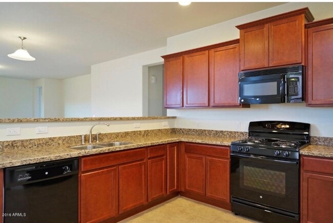 Foto del edificio - 24449 W Sheraton Ln