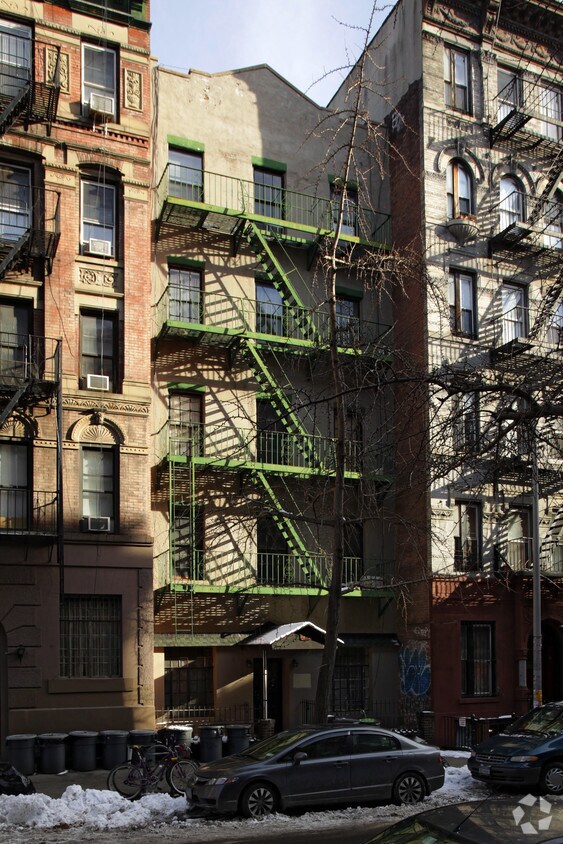 Foto del edificio - 57 E 7th St