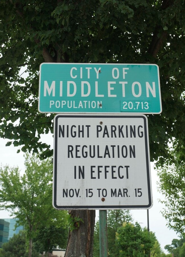 Building Photo - Cozy, Pet-Friendly 2BR Apartment Near Downtown Middleton