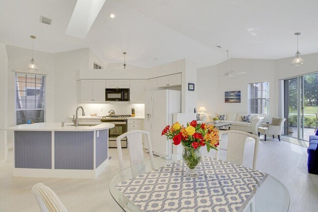 Building Photo - 58 Via Del Corso, Palm Beach Gardens, FL 3...