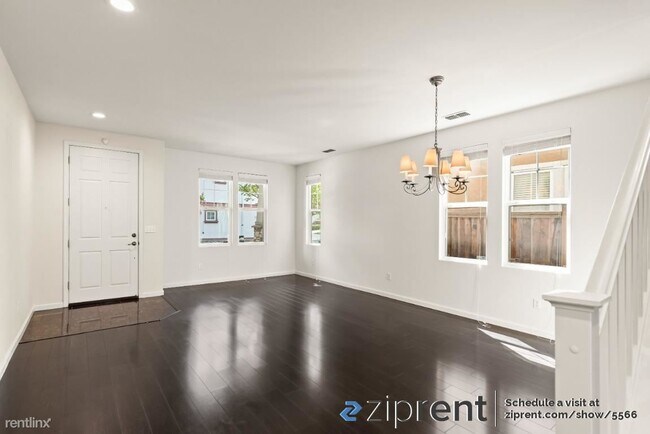 Building Photo - 4 br, 2.5 bath House - 542 Cottage Park Dr...