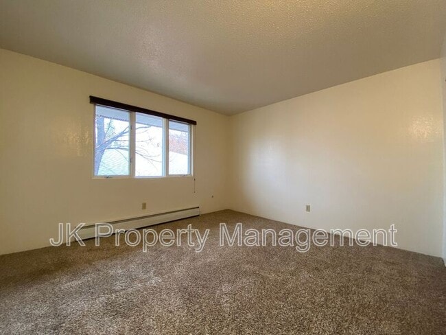 Building Photo - 1110 2nd Ave S